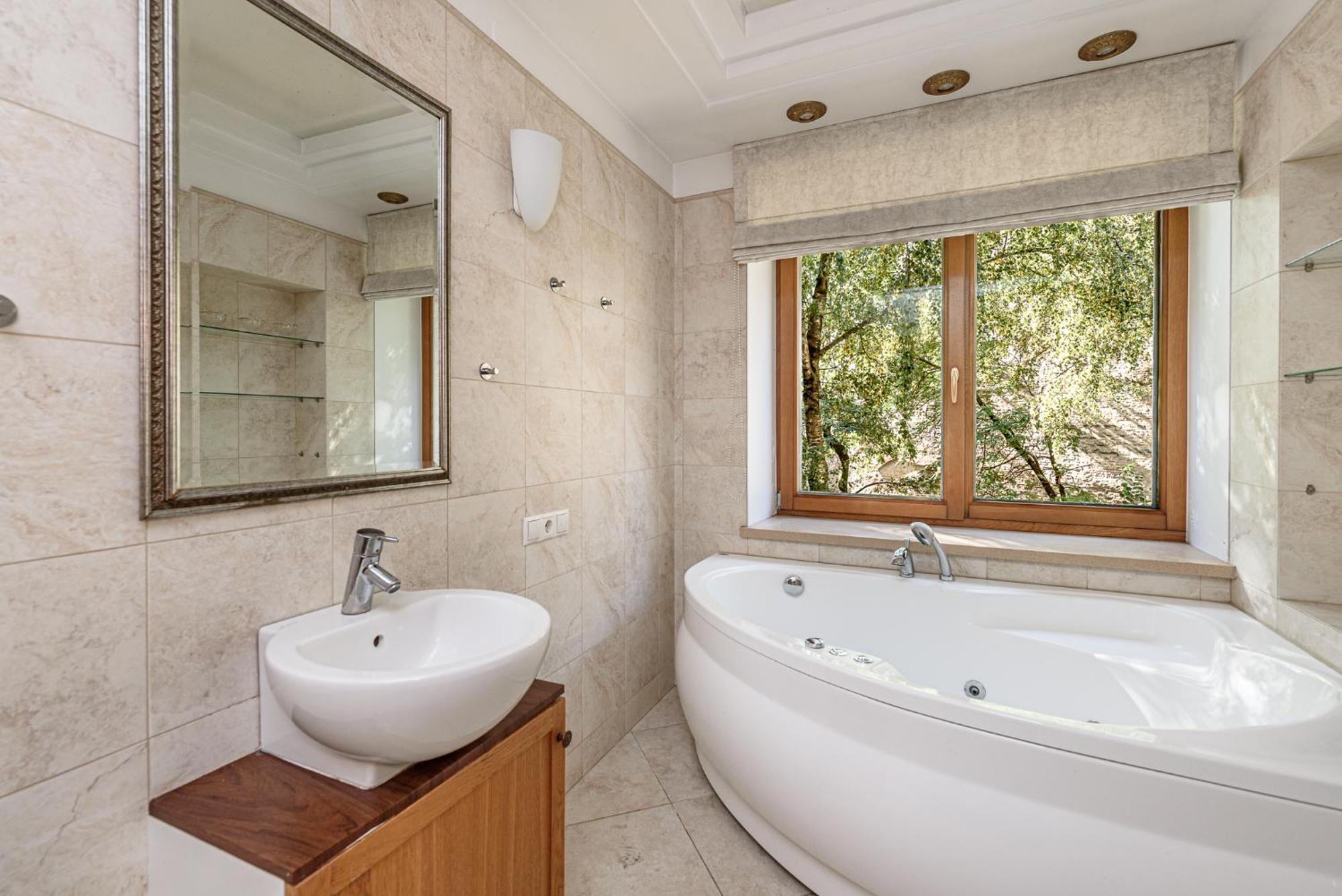 Jacuzzi Apartments X Free Parking X Self Check-In 24X7 By H&H Vilnius Ngoại thất bức ảnh